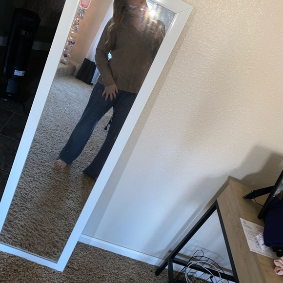 Universal Threads Sweater - Picture 3 of 6